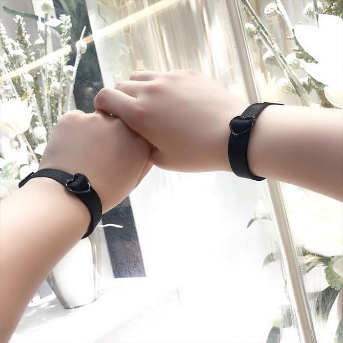 What is a bra strap bracelet? Here's how to make TikTok's latest fashion  item - PopBuzz