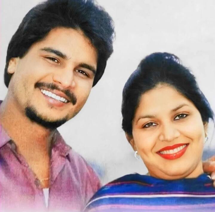 धीरे-धीरे अमर के गाने लोगों को पसंद आने लगे कि उन्होंने गाने लिखने के साथ गाने भी शुरू कर दिया और देखते ही देखते अमर 20 साल की छोटी सी उम्र में इंडस्ट्री के सुपरस्टार बन गए. फैंस उन्हें 'पंजाब का एल्विस' कहकर भी बुलाते थे.