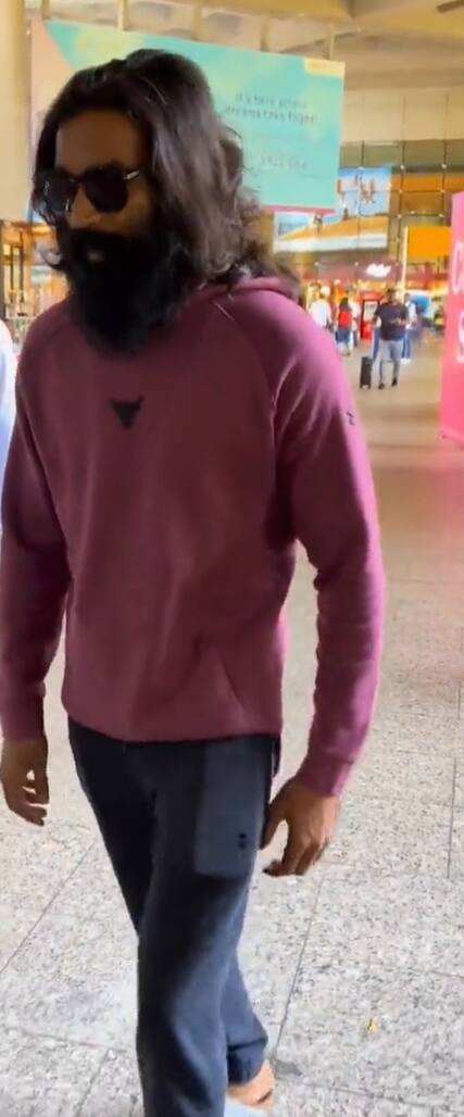 மனசார உன்னோட ஃபேனா ஆனேன் நான்..