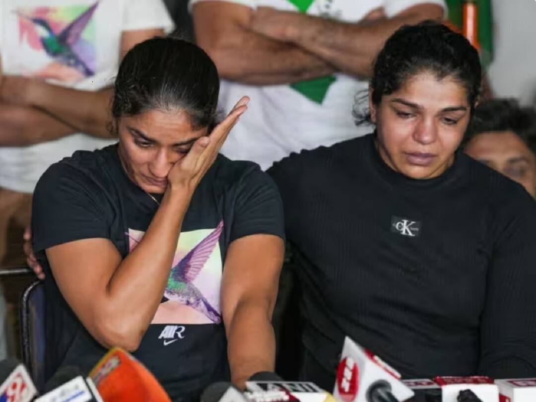 Wrestlers Will throw Olympic Medals in the Ganges River Haridwar Bajrang Punia Hunger Strike Wrestlers Protest: పతకాలను గంగానదిలో పారేసి, ఇండియా గేట్ వద్ద ఆమరణ నిరాహార దీక్ష చేస్తామంటున్న రెజ్లర్లు!