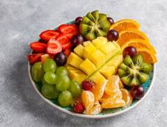 ਨਮਕ ਛਿੜਕ ਕੇ ਕਦੇ ਵੀ ਨਾ ਖਾਓ ਫਲ, ਨਹੀਂ ਤਾਂ ਹੋ ਜਾਣਗੀਆਂ ਇਹ ਬਿਮਾਰੀਆਂ