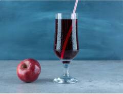 ਜੇ ਗਰਮੀਆਂ 'ਚ ਸਾਰਾ ਦਿਨ ਰਹਿਣਾ ਹੈ ਹਾਈਡ੍ਰੇਟਿਡ ਤਾਂ ਘਰ 'ਚ ਹੀ ਬਣਾਓ ਨਿੰਬੂ ਅਤੇ ਫਲਾਂ ਦਾ ਮਿਕਸ ਜੂਸ