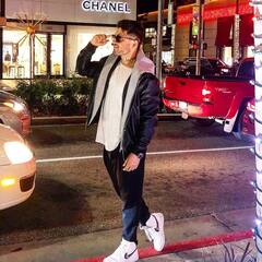 बिग बॉस के इस एक्स कंटेस्टेंट ने छोड़ा देश, अब अमेरिका में जी रहा ऐसी जिंदगी