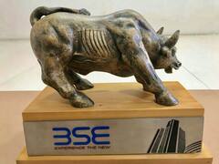 Stock Market Closing: વોલેટિલિટીથી બજારમાં સુસ્તી, સેન્સેક્સ 63 હજાર નજીક