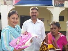 जैसलमेर एक्सप्रेस में टॉयलेट के पास प्रसव पीड़ा से तड़प रही थी महिला, यात्रियों ने कराई डिलीवरी