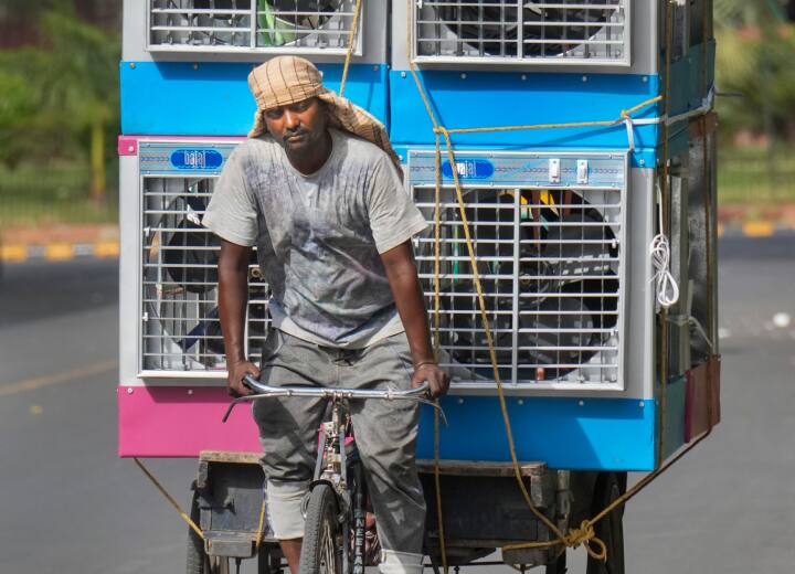 Delhi Weather: दिल्ली में अजब-गजब मौसम! 2014 के बाद पहली बार मानसून से पहले नहीं चली लू Delhi Weather Update IMD Report pre-monsoon 2023 No heat wave for first time since 2014 Delhi Weather: दिल्ली में अजब-गजब मौसम! 2014 के बाद पहली बार मानसून से पहले नहीं चली लू