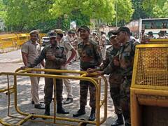 जंतर-मंतर पर पुलिस का कब्जा! धारा 144 लागू, पुलिस ने कहा- 'पहलावनों को नहीं करने देंगे प्रदर्शन'