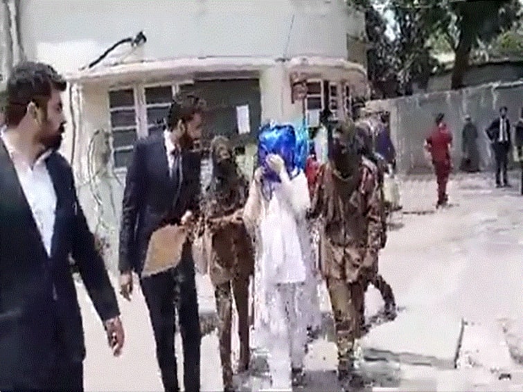 Heads Covered With Shopping Bags, Women Workers Of Imran Khan’s Party Produced In Court