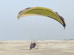 रामनगरी अयोध्या में भी अब ले सकेंगे पैराग्लाइडिंग के मजे, सरयू किनारे शुरू हुआ ट्रायल