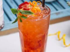 Berry Orange Soda Recipe: बरसात में इंफेक्शन से बचना है, तो घर पर बनाएं Strawberry और नींबू से बना ये चटपटा ड्रिंक