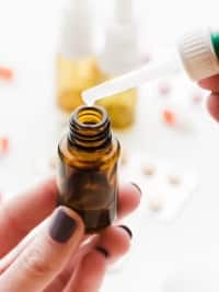 क्या सच में होम्योपैथी दवाइयां लेट असर दिखाती हैं? जानें