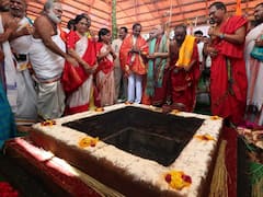 Telangana: KCR Pledges Rs 2 L Annual Grant For Vedic Schools, Extends Fee Reimbursement Scheme For Students - PICS