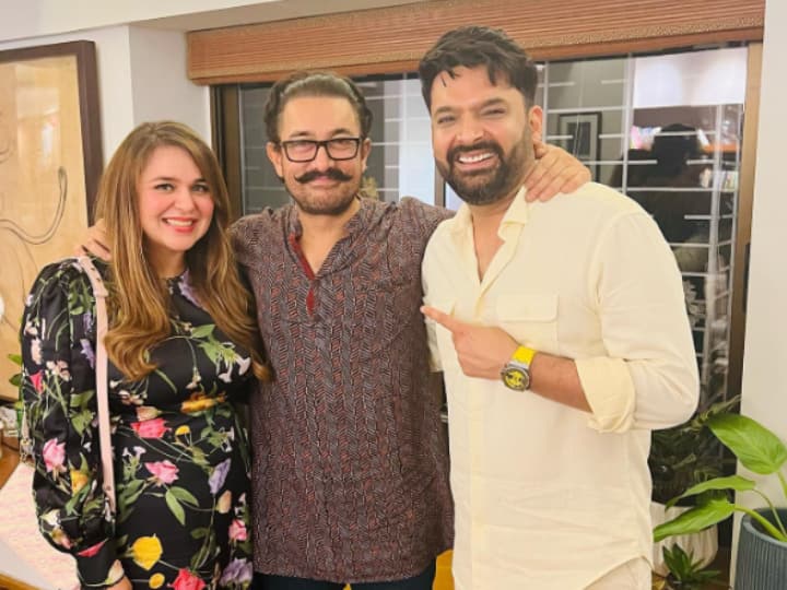 Aamir Khan get together with Kapil Sharma-Ginni Chatrath comedian post viral आमिर खान के घर पर पार्टी, पत्नी गिन्नी संग पहुंचे कपिल शर्मा, गेट टुगेटर की Inside Photos वायरल