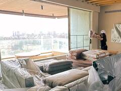 Sonakshi Sinha ने खरीदा अपना सपनों का आशियाना, एक्ट्रेस ने सी फेसिंग लग्जरी फ्लैट की दिखाई झलक