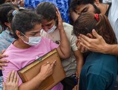 Wrestlers Protest: ਗੁੱਸਾ, ਅੱਖਾਂ ‘ਚ ਹੰਝੂ ਤੇ ਹੱਥਾਂ ‘ਚ ਮੈਡਲ...ਗੰਗਾ ‘ਚ ਮੈਡਲ ਵਹਾਉਣ ਵਾਲੇ ਪਹਿਲਵਾਨਾਂ ਦੀ ਤਸਵੀਰ