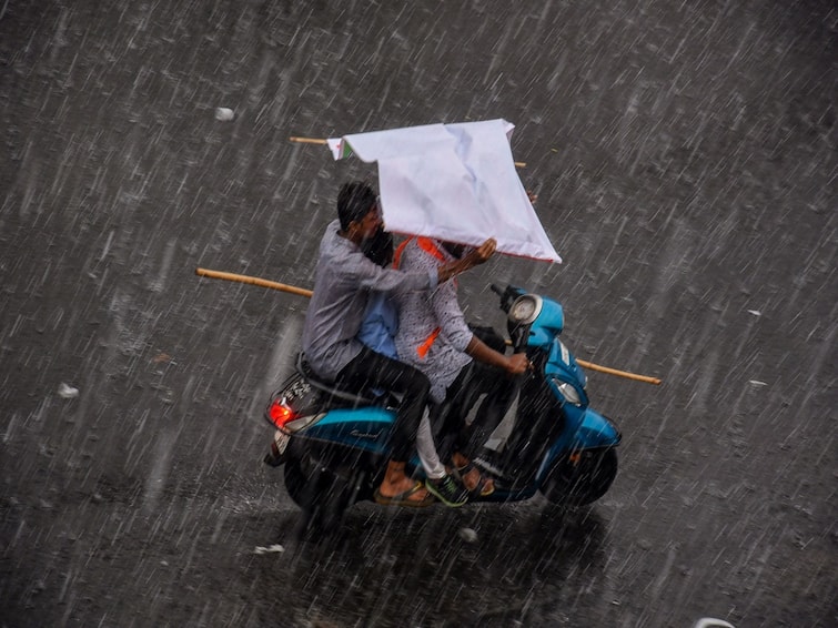 Weather in Telangana Andhrapradesh Hyderabad on 1 June 2023 Summer updates latest news here Weather Latest Update: కాస్త చల్లబడ్డ వాతావరణం, నేడు వర్షాలు, ఈదురుగాలుల అలర్ట్ - ఐఎండీ