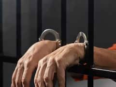 दरिंदे ने अपनी ही बेटी को 25 बार चाकू से गोद डाला, मामूली सी बात पर ले ली जान, कैमरे में कैद हुई वारदात