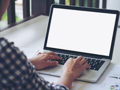 इन चार Keys को प्रेस करते ही लैपटॉप चलने लगेगा फास्ट, बहुत लोग इस ट्रिक से अनजान