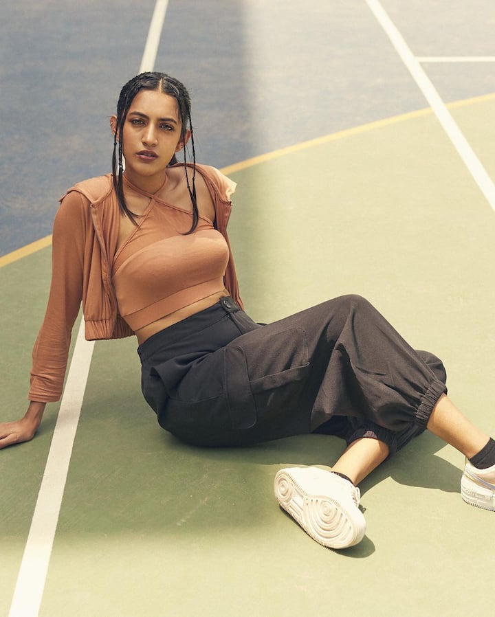 కొత్త హెయిర్ స్టైల్తో చాలా ట్రెండీగా ఉంది మెగా డాటర్.