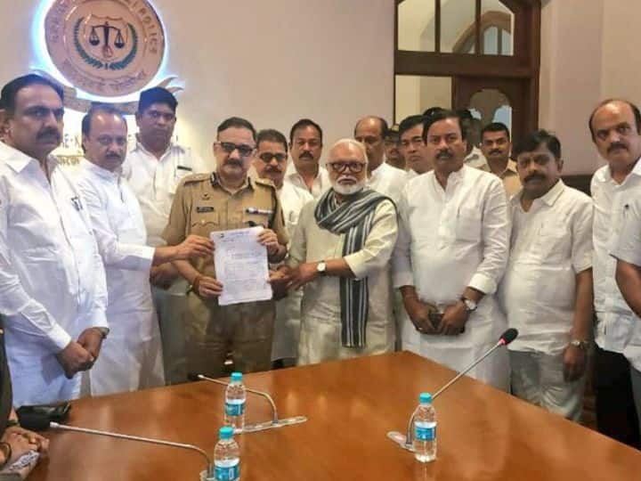 Maharashtra: सावित्रीबाई फुले पर विवादित लेख से विवाद, शरद पवार की पार्टी NCP ने पुलिस कमिश्नर से मुलाकात कर की एक्शन की मांग