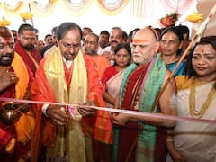 Telangana: KCR Pledges Rs 2 L Annual Grant For Vedic Schools, Extends Fee Reimbursement Scheme For Students - PICS