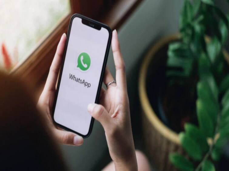 WhatsApp  Featuretesting Status Archive feature for business accounts WhatsApp Feature : வாட்ஸ் அப்பில் வருகிறது செம்ம அம்சம்.. இனி 24 மணி நேரத்திற்கு பிறகும் ஸ்டேட்டஸ் இருக்கும்...எப்படி தெரியுமா?