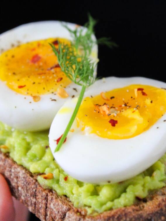 अंडे का सफेद भाग खाने के ये हैं नुकसान