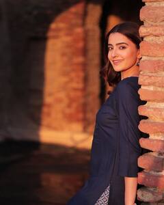 Rukshar Dhillon Photos: రుక్సర్ థిల్లాన్ క్యూట్ పిక్స్