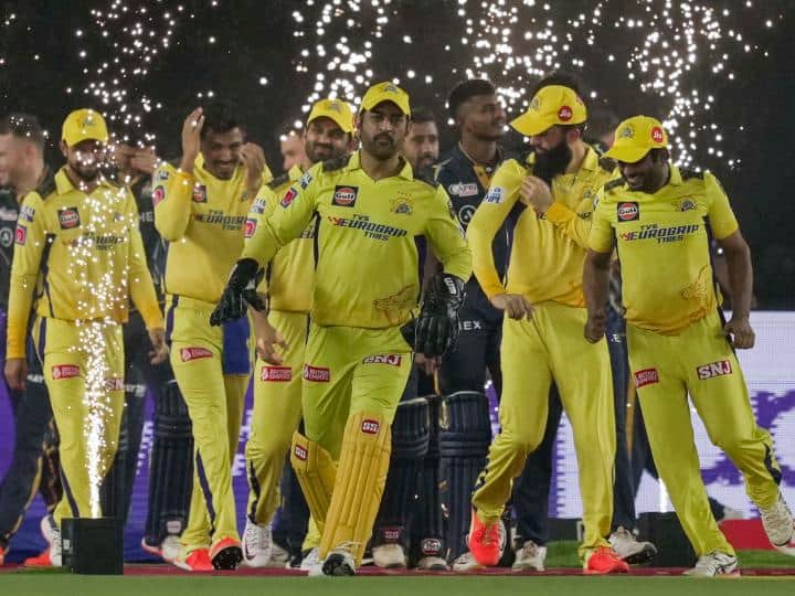 IPL Final: Dhoni Yellow Army CSK team becomes the fourth most followed team in the world, list check IPL જીત્યા બાદ ધોનીની ટીમનો વધુ એક કમાલ, ઇન્ટરનેશનલ લેવલ પર કર્યો આ કમાલ