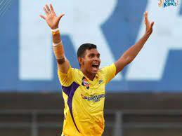 ਇਸ ਸੀਜ਼ਨ ਦੌਰਾਨ ਚੇਨਈ ਟੀਮ ਦੇ ਕਈ ਖਿਡਾਰੀਆਂ ਨੇ ਆਪਣੇ ਸ਼ਾਨਦਾਰ ਪ੍ਰਦਰਸ਼ਨ ਨਾਲ ਸਾਰਿਆਂ ਦਾ ਦਿਲ ਜਿੱਤ ਲਿਆ। ਇਸ 'ਚ ਸ਼੍ਰੀਲੰਕਾ ਕ੍ਰਿਕਟ ਟੀਮ ਦੇ ਨੌਜਵਾਨ ਤੇਜ਼ ਗੇਂਦਬਾਜ਼ ਮਥੀਸ਼ਾ ਪਥੀਰਾਨਾ ਦਾ ਵੀ ਇਕ ਨਾਂ ਸ਼ਾਮਲ ਹੈ।