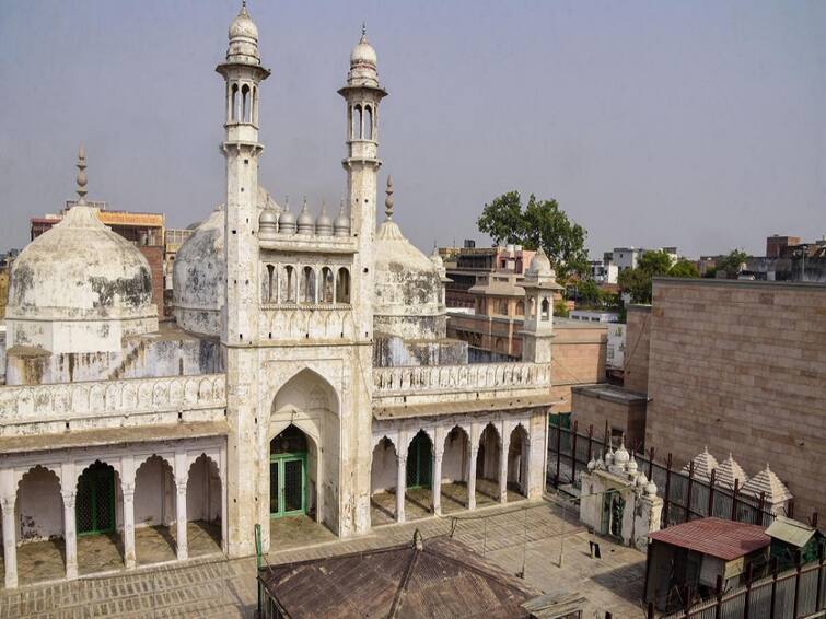 Gyanvapi Case To Continue In Varanasi Court Matter Is Valid says Allahabad High Court Gyanvapi Mosque : ஞானவாபி மசூதி விவகாரம்..உள்ளூர் நீதிமன்றத்தில் தொடரப்போகும் விசாரணை..இஸ்லாமிய தரப்புக்கு பின்னடைவு..!