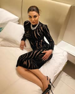 Jaya Ahsan: আইফার মঞ্চে কালো পোশাকে চোখধাঁধানো উপস্থিতি জয়ার, মুগ্ধ নেটাগরিকরা