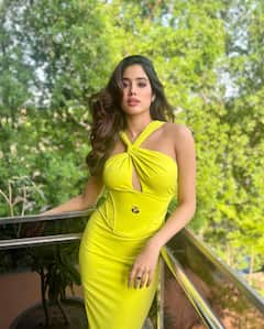 Janhvi Kapoor Mesmerises With Stunning PICS In Yellow Dress, Fans Wonder If It's Tribute To CSK