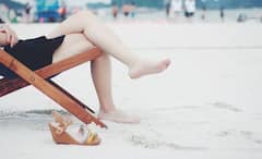 Walking Barefoot: থাকা যায় মাটির কাছাকাছি, কম নয় খালিপায়ে হাঁটার সুফল