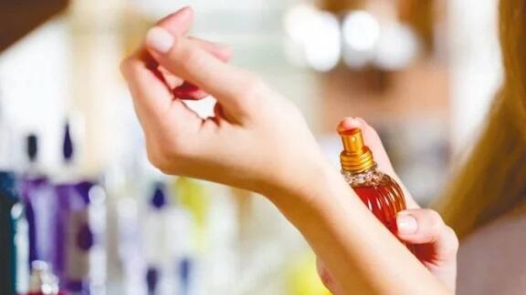 તમાકુની ગંધની આદત છોડવા માટે સારા પરફ્યુમનો ઉપયોગ કરો, આ રીતે તમાકુની આદત છૂટી જશે