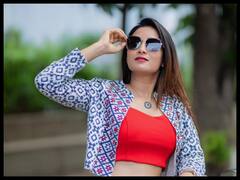 Bhanu Shree Photos: భానుశ్రీ స్టైలిష్ పిక్స్