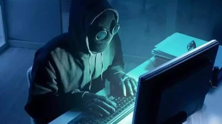 Facebook Look Who Died: hackers get your full personal details from facebook with look who just died scam Scam: ફેસબુક પર હેકર્સે શરૂ કર્યો નવો તુક્કો, આ એક મેસેજથી ચોરી રહ્યાં છે યૂઝર્સનો ડેટા