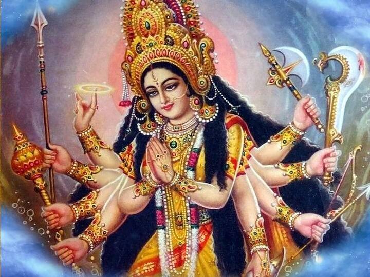 इसी माह में देवी की साधना से शत्रु पर विजय प्राप्ति का वरदान मिलता है. आषाढ़ की गुप्त नवरात्रि के 9 दिन ऊं ऐं ह्रीं क्लीं चामुण्डायै विच्चै नम: मंत्र का रोजाना जाप करें. कहते हैं इससे शत्रु किसी कार्य में बाधा नहीं डाल पाता. साथ ही बिगड़े काम बन जाते हैं.