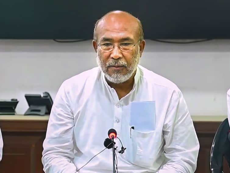 Manipur CM Urges People To Surrender Arms Snatched From Police, Warns Of Legal Action