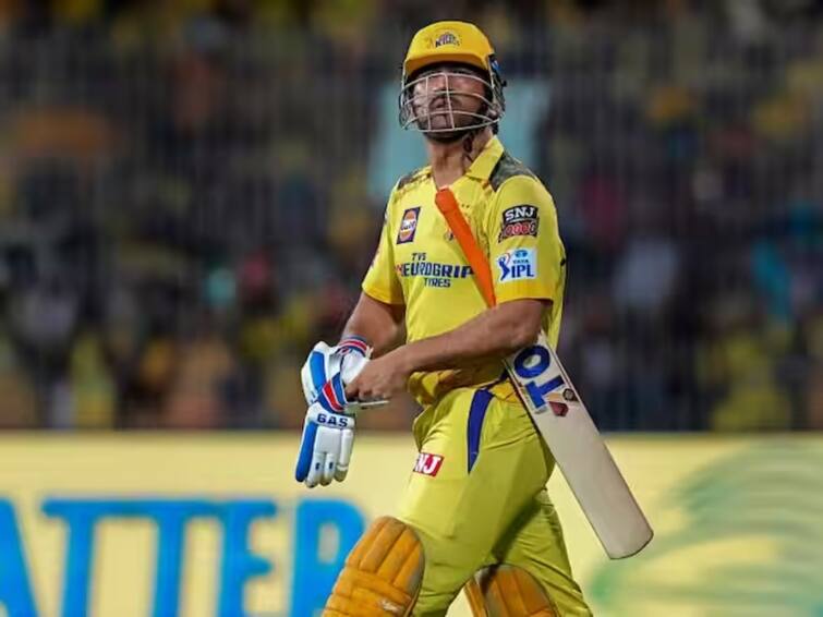 MS Dhoni undergoes keyhole knee surgery is sucess in Mumbai MS Dhoni: மூட்டு அறுவை சிகிச்சை செய்துகொண்ட எம்.எஸ்.தோனி.. அடுத்த ஆண்டும் தல தரிசனம் கன்ஃபார்ம்..!
