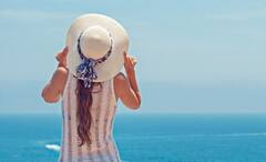 Zodiac Signs: অচেনার প্রতি অমোঘ আকর্ষণ, বেড়াতে গিয়ে প্রেমে পড়ার সম্ভাবনা রয়েছে এঁদের