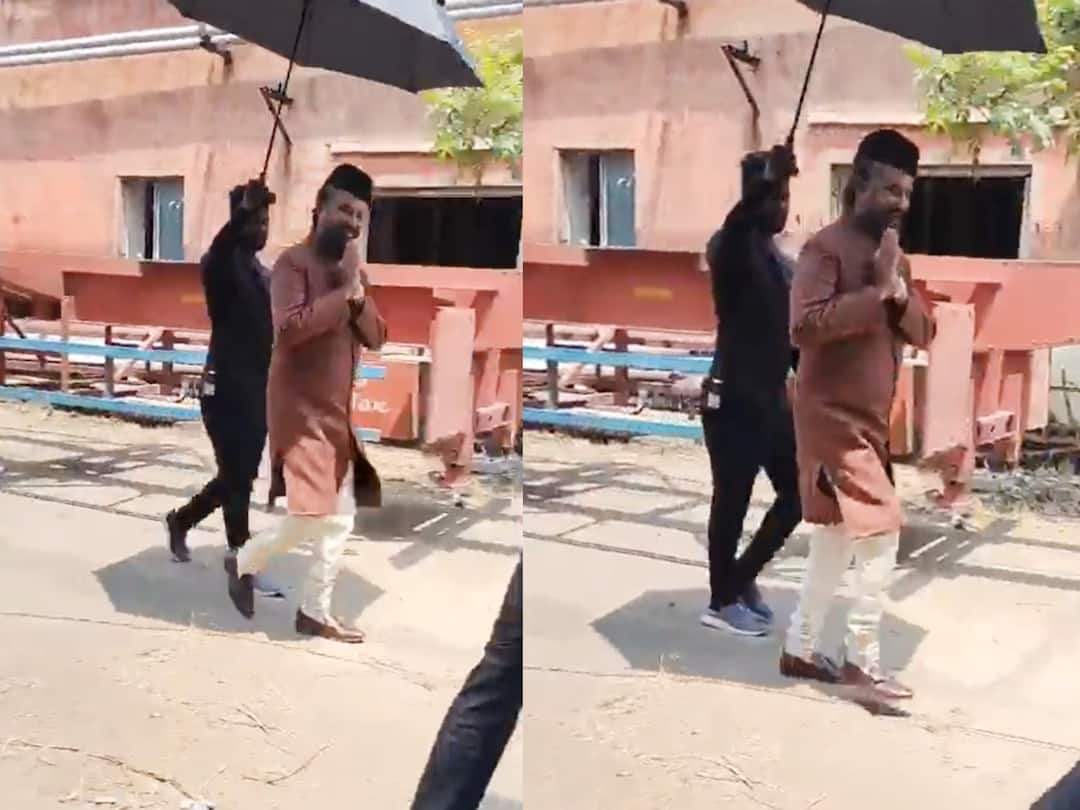 Actor Rajinikanth in the sets of his upcoming movie Lal Salaam directed by his dayghter Aishwarya rajinikanth details Rajinikanth Lal Salaam: கெத்தான ‘மொய்தீன் பாய்' கெட் அப்.. லால் சலாம் படப்பிடிப்பு தளத்தில் சிங்க நடைபோட்ட ரஜினிகாந்த்!