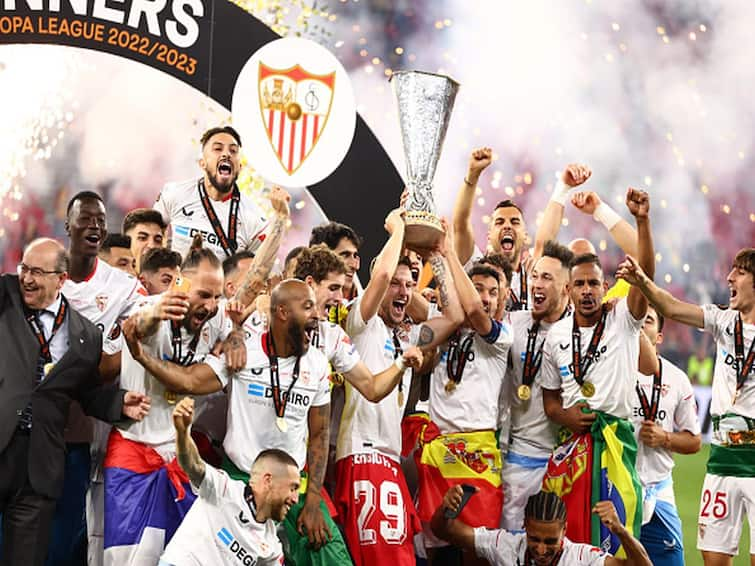 Yassine Bounou's Heroic Display Helps Sevilla Beat Roma On Penalties To Win Europa League