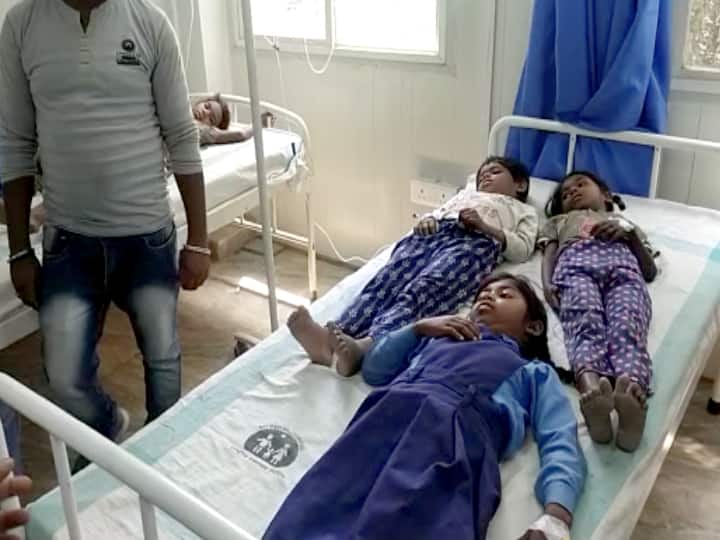 Bettiah News 125 children fell ill after eating mid day meal in Bagaha sent to hospital for treatment ann Bihar MDM News: बगहा में मिड डे मील खाने से 125 बच्चे हो गए बीमार, इलाज के लिए भेजा गया अनुमंडलीय अस्पताल