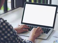 Laptop Trick: આ ચાર Keys દબાવતા જ તમારું લેપટૉપ થઇ જશે ફાસ્ટ, બહુ ઓછા લોકો જાણે છે આ ટ્રિક