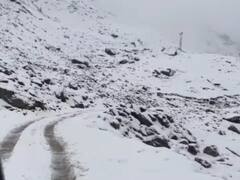 हिमाचल में बारिश ने तोड़ा 19 सालों का रिकॉर्ड, कल हुई बर्फबारी से 31 सड़कों पर यातायात ठप