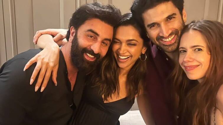 Ranbir Kapoor, Deepika Padukone, Aditya Roy Kapoor And Kalki Koechlin Come Together For Yeh Jawani Hai Deewani Reunion 'Yeh Jawaani Hai Deewani' Turns 10: 'ইয়ে জওয়ানি হ্যায় দিওয়ানি'র ১০ বছর পার, আড্ডায় মাতলেন রণবীর-দীপিকা-আদিত্য-কাল্কি