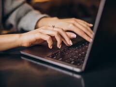 Laptop Trick: આ ચાર Keys દબાવતા જ તમારું લેપટૉપ થઇ જશે ફાસ્ટ, બહુ ઓછા લોકો જાણે છે આ ટ્રિક