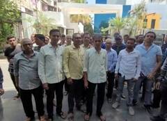 સુરતની આ પેઢીએ 40થી વધુ રત્ન કલાકારોને કરી દીધા છૂટા, 20 વર્ષથી કામ કરતા રત્ન કલાકારોની આંખમાં આવ્યા આંસુ