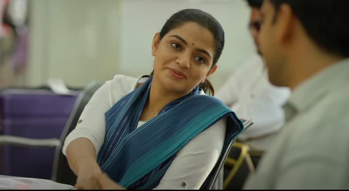 இதுவரை யாரும் பார்த்திராத வகையில் இந்த படத்தின் கதைக்களம் அமைந்திருப்பதாக படக்குழு கூறியுள்ளது.